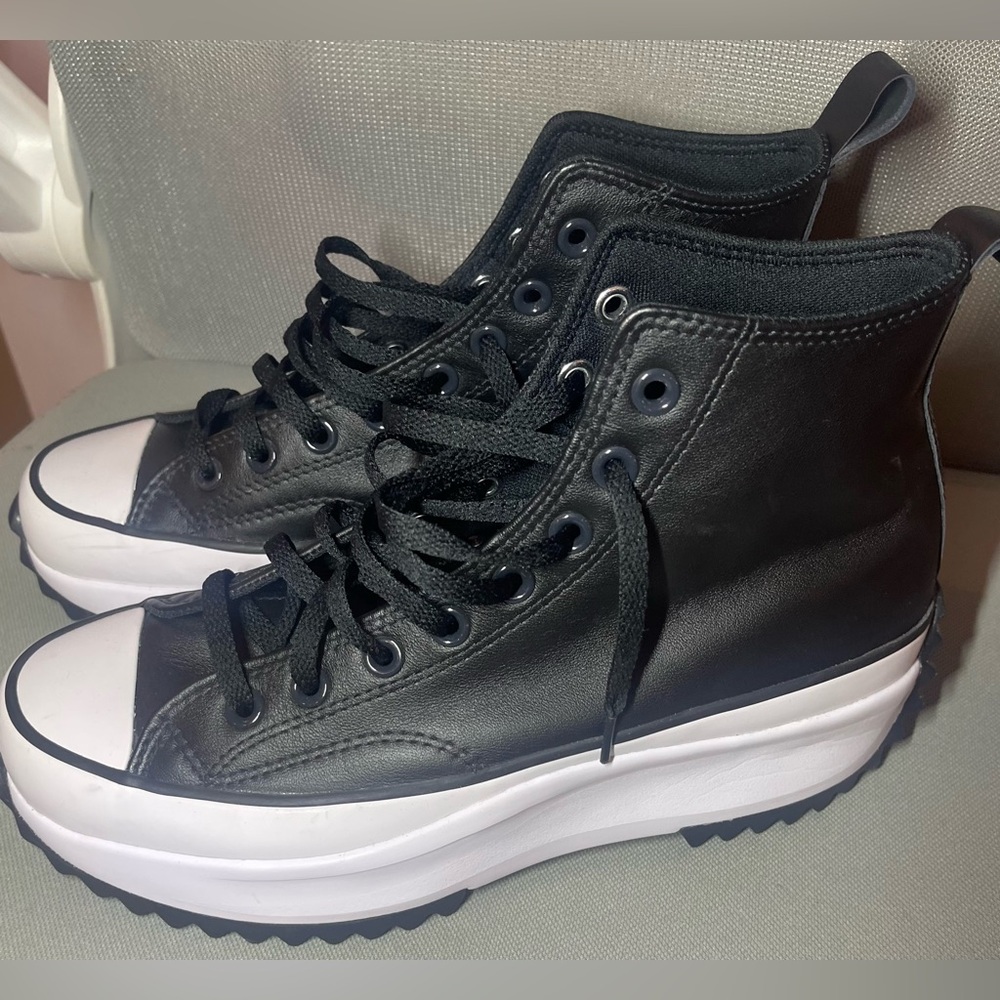 New Converse Run Star Hike Platform  – Black Leather, Size 10 Women / 8.5 Men